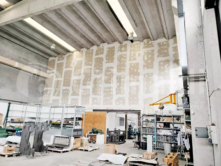 Immagine 7 di Capannone industriale in vendita  in Via MASSA AVENZA, 1 a Massa
