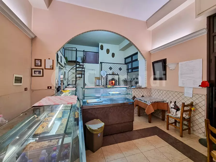 Immagine 4 di Negozio in vendita  in Viale Zecchino a Siracusa