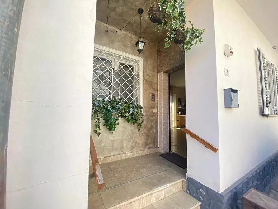 Immagine 3 di Casa indipendente in vendita  in Via Lauro, Snc a Mondragone