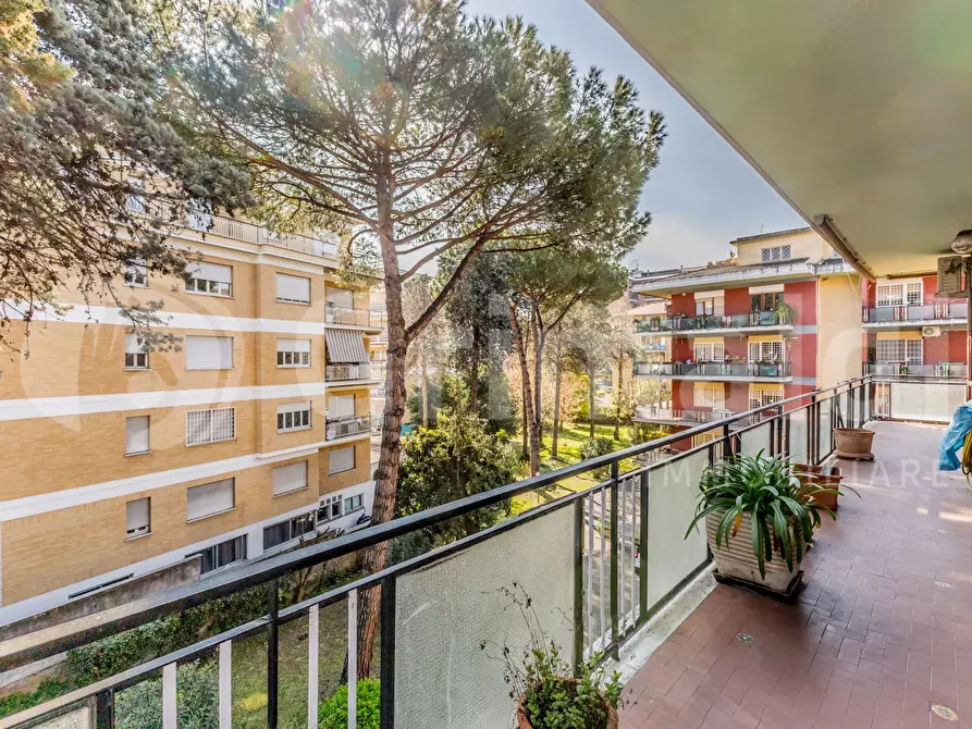 Immagine 11 di Appartamento in vendita  in Via Verolengo, 1 a Roma