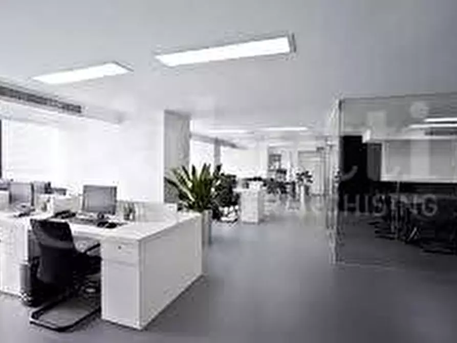 Immagine 3 di Ufficio in vendita  in Via Martin Luther King, 2 a Bologna