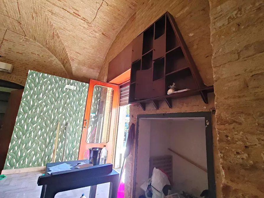 Immagine 2 di Negozio in affitto  in Via FILIPPO D'ALFONSO a San Severo