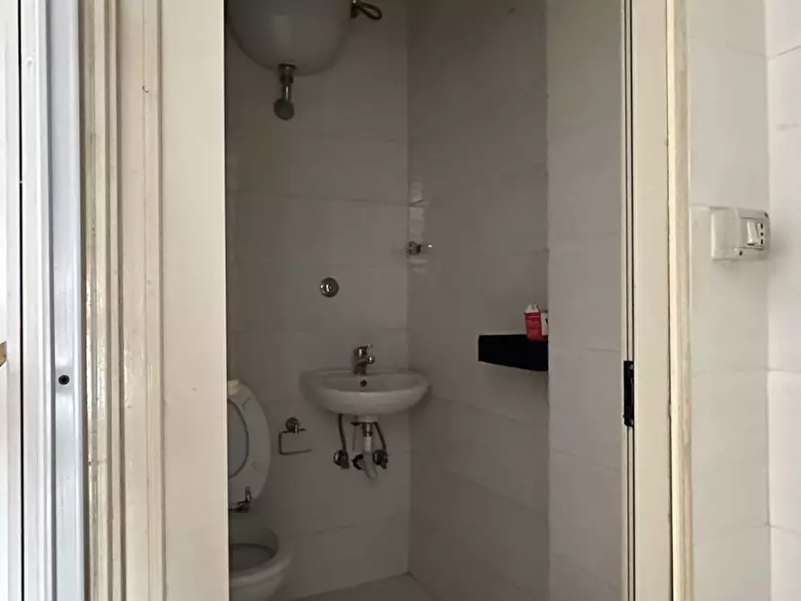 Immagine 9 di Negozio in affitto  in Corso Roma, 58 a San Giorgio A Cremano