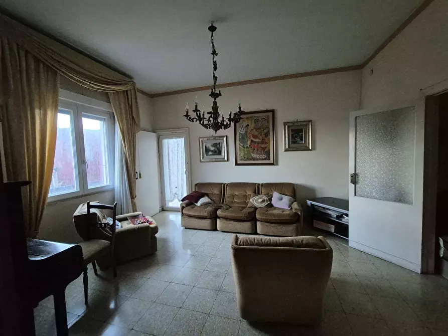 Immagine 12 di Appartamento in vendita  in Via De Simone, 27 a Torre Annunziata