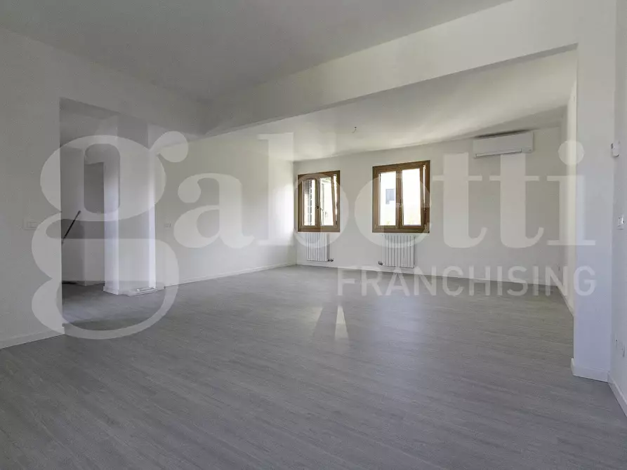 Immagine 1 di Casa bifamiliare in vendita  in Via Zero Branco, 24 a Mogliano Veneto