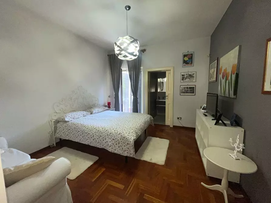 Immagine 11 di Villa in vendita  in Via campagna a Giugliano In Campania