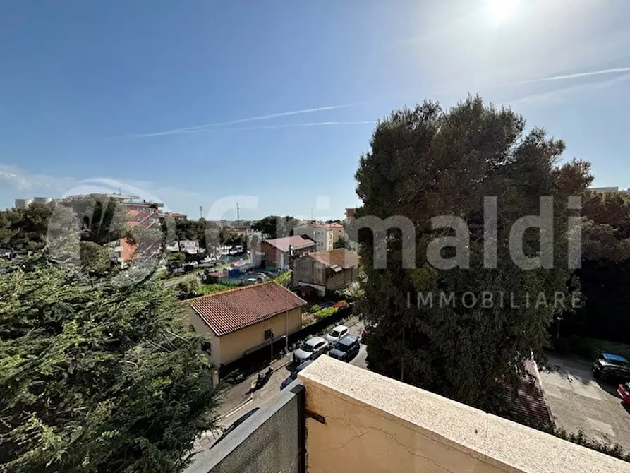 Immagine 5 di Appartamento in vendita  in Via corazzi a Livorno