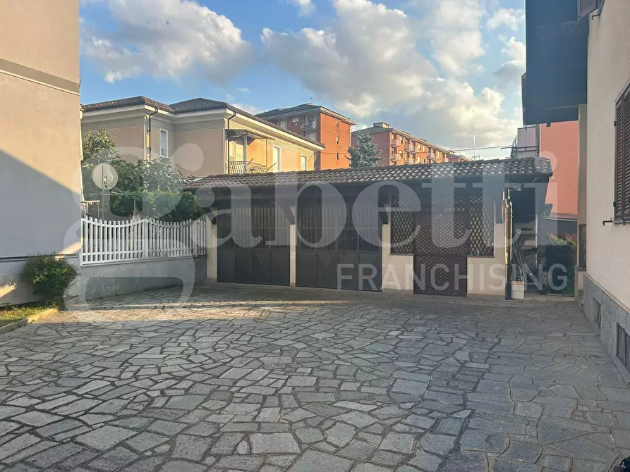 Immagine 11 di Villa in vendita  in Via Bellini a Orbassano