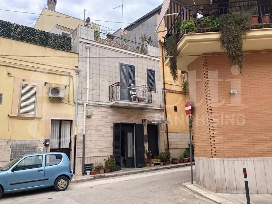 Immagine 1 di Casa indipendente in vendita  in Via Volturno, 34 a Torremaggiore