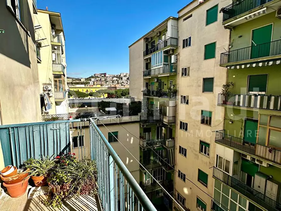 Immagine 12 di Appartamento in vendita  in Via rodi, 4 a Napoli