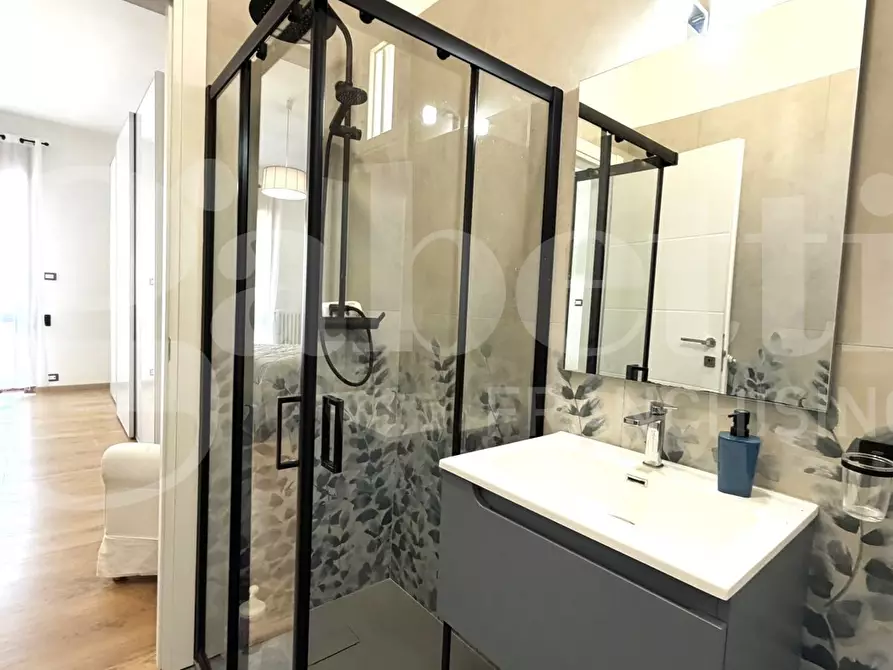 Immagine 19 di Appartamento in vendita  in Via Enrico Toti, 2 a Lecce