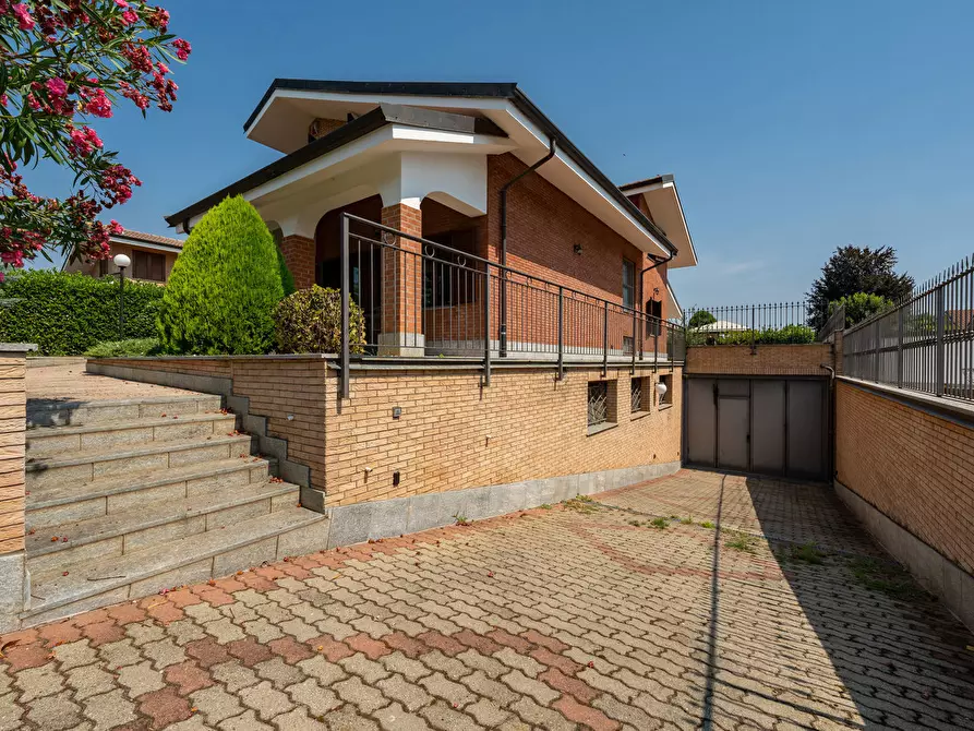 Immagine 50 di Villa in vendita  in Viale Veneto a Orbassano