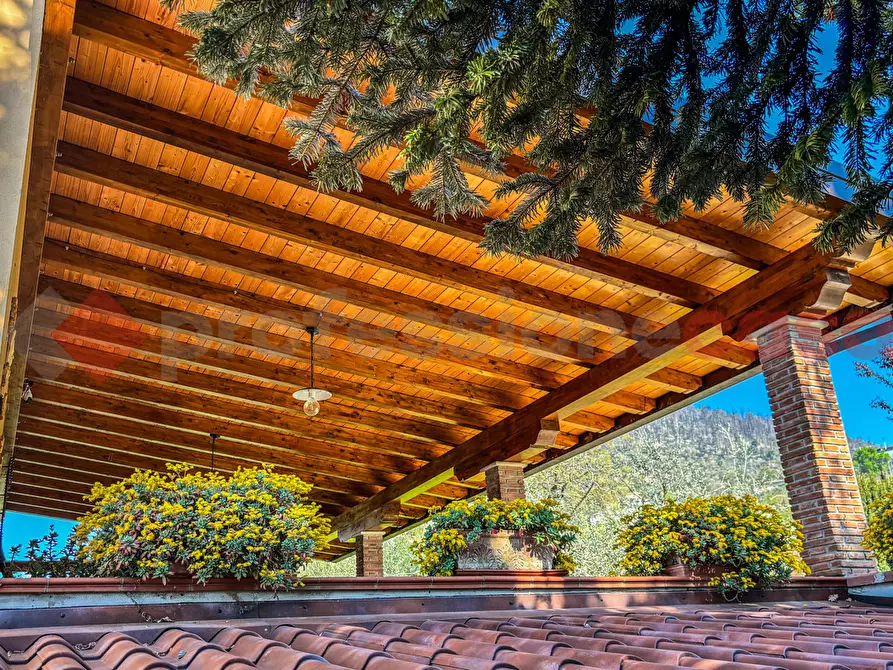 Immagine 4 di Casa bifamiliare in vendita  in Strada VICINALE VALLE D'UOVO, 7 a Fumone