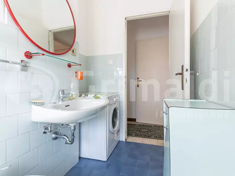 Immagine 43 di Appartamento in vendita  in Via Orio Vergani a Roma