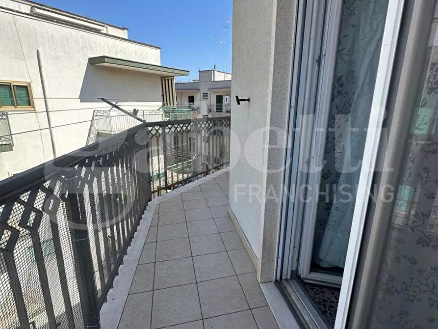 Immagine 23 di Appartamento in vendita  in Via Raffaele Braico a Ostuni