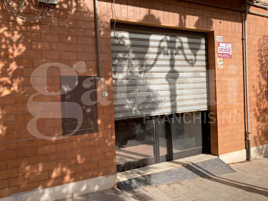 Immagine 2 di Negozio in vendita  in Corso Giacomo Matteotti, 289 a Torremaggiore