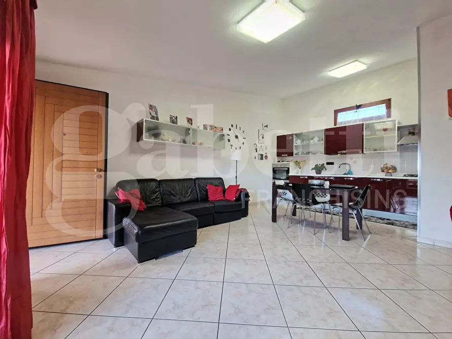 Immagine 3 di Appartamento in vendita  in Via newton, 15 a Sestu