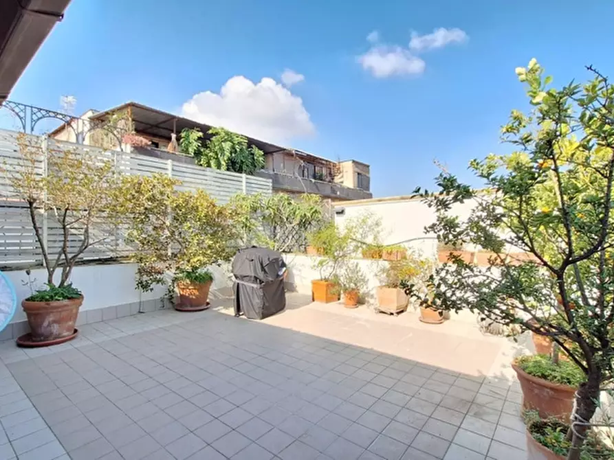 Immagine 1 di Appartamento in vendita  in Vico Castrucci a Napoli