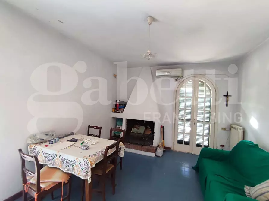 Immagine 18 di Casa indipendente in vendita  in Via Prota, 25 a Torre Annunziata