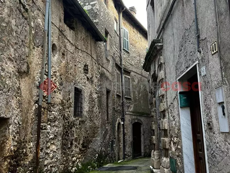 Immagine 4 di Appartamento in vendita  in Piazza Dell'Arringo, snc a Sgurgola