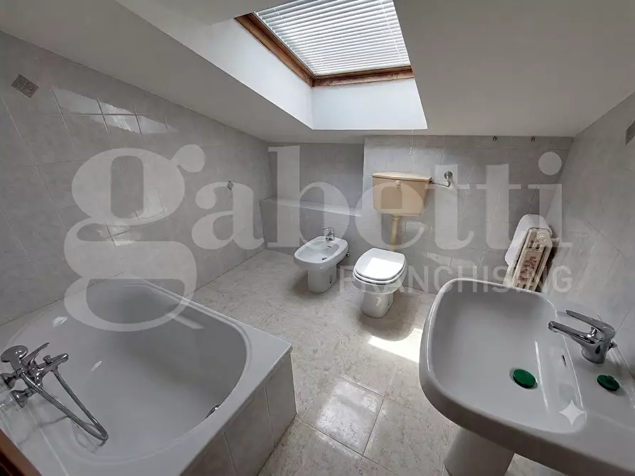 Immagine 43 di Casa quadrifamiliare in vendita  in Viale Piane di San Donato, 32 a Corropoli