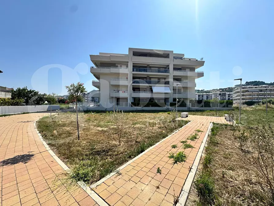 Immagine 24 di Appartamento in vendita  in Via Isonzo, snc a Tortoreto