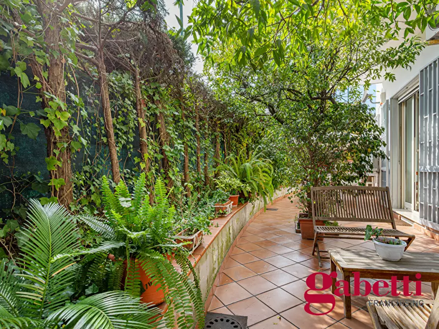 Immagine 19 di Appartamento in vendita  in Via Torquato Tasso, 343 a Napoli