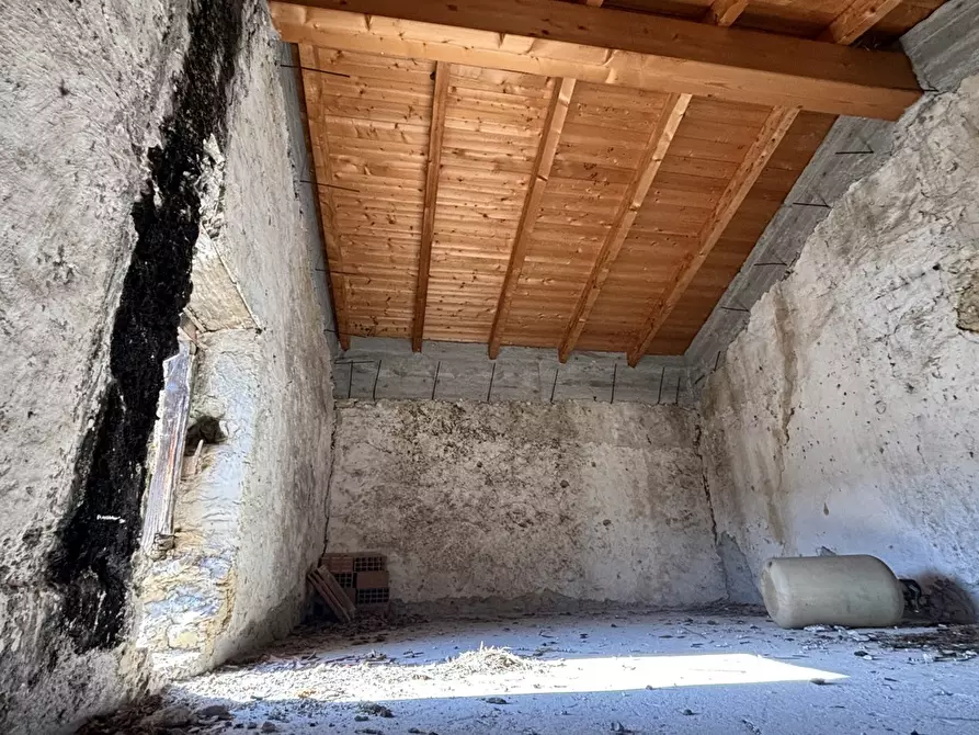 Immagine 10 di Rustico / casale in vendita  in Via Monte San Marino, snc a Alatri