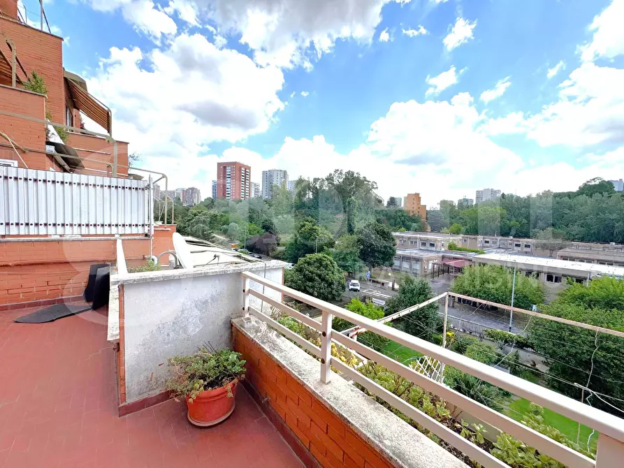 Immagine 28 di Appartamento in vendita  in Via Carlo Emilio Gadda, 151 a Roma