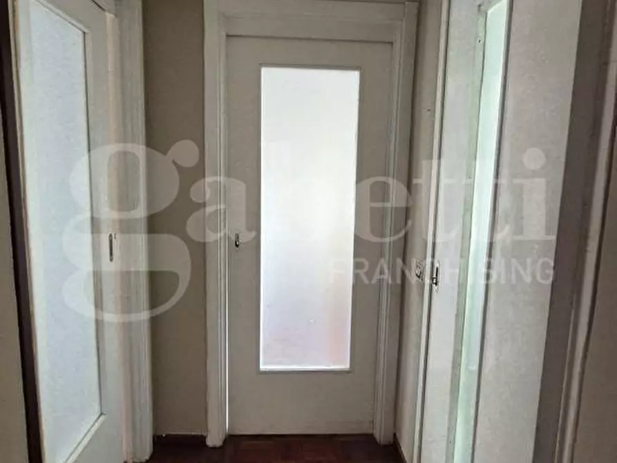 Immagine 31 di Appartamento in vendita  in Via dei Mille, 19 a Torre Annunziata