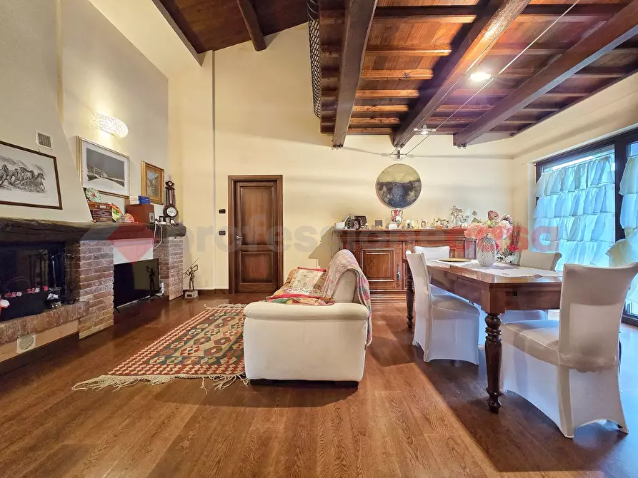 Immagine 6 di Villa in vendita  in Via Pistignano, 63 a Rieti