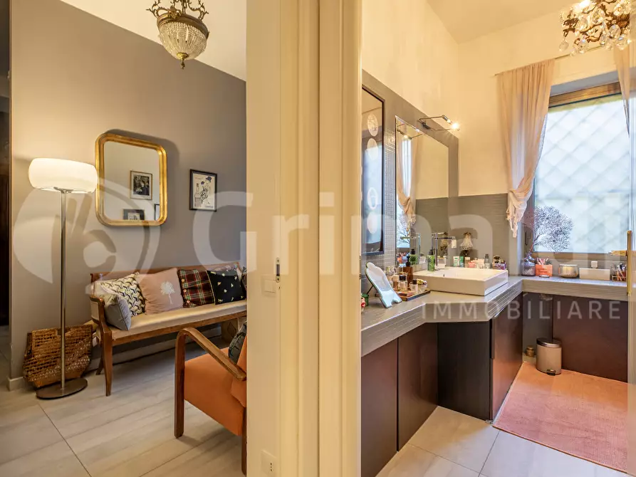 Immagine 20 di Appartamento in vendita  in Via dei Faggella, 10 a Roma