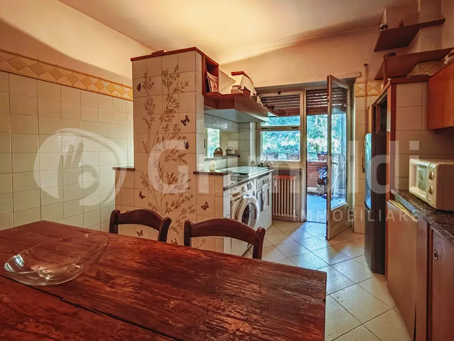 Immagine 13 di Appartamento in vendita  in Via Campodimele, 1 a Roma