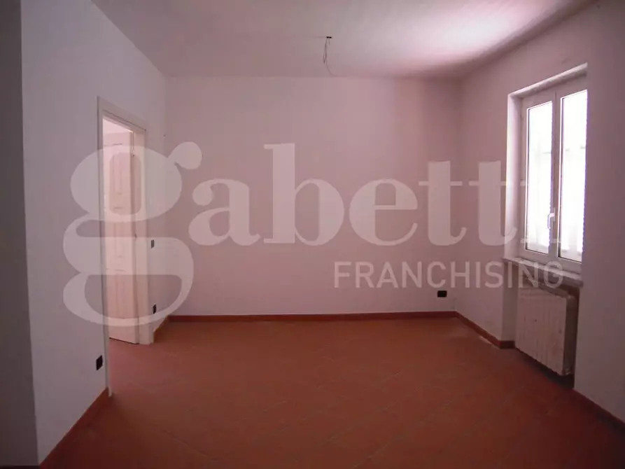 Immagine 6 di Villa in vendita  in Via xxv aprile, 10 a Sarzana