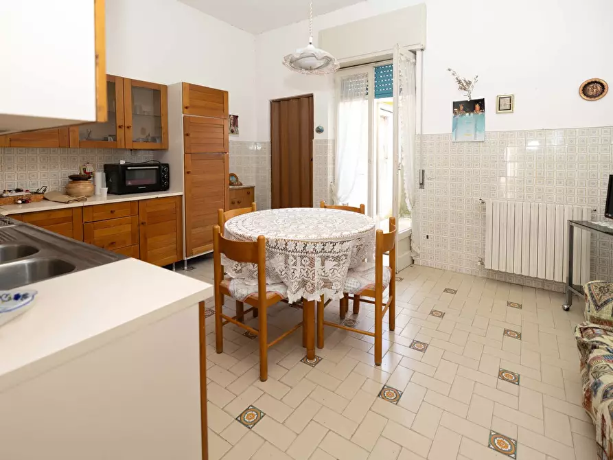 Immagine 31 di Appartamento in vendita  in Via OBERDAN, 10 a Ragusa