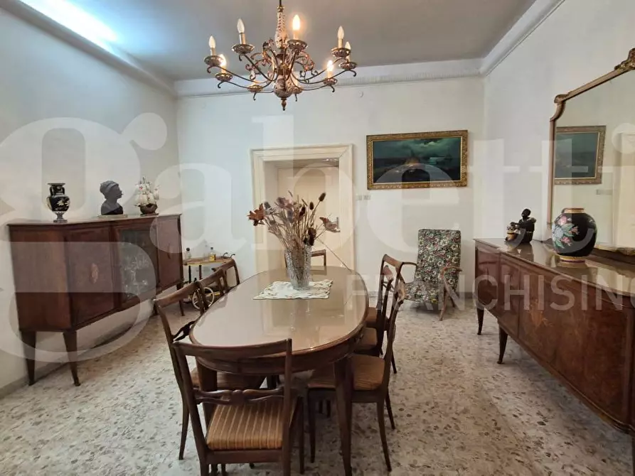 Immagine 43 di Appartamento in vendita  in Corso Umberto I, 94 a Torre Annunziata