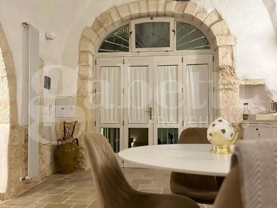 Immagine 1 di Casa indipendente in vendita  in Via Giuditta Tavani Arquati, 10 a Ostuni