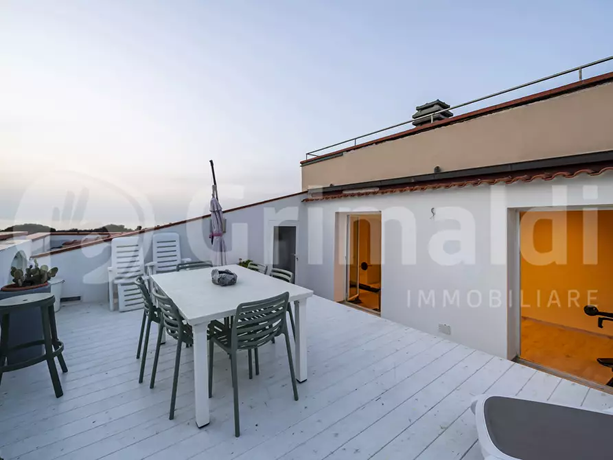 Immagine 1 di Appartamento in vendita  in Via pacinotti, 2 a Livorno