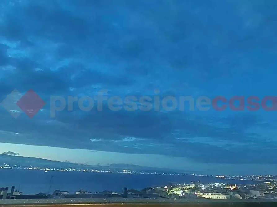 Immagine 2 di Appartamento in vendita  in Via Villini Svizzeri, 29 a Reggio Di Calabria