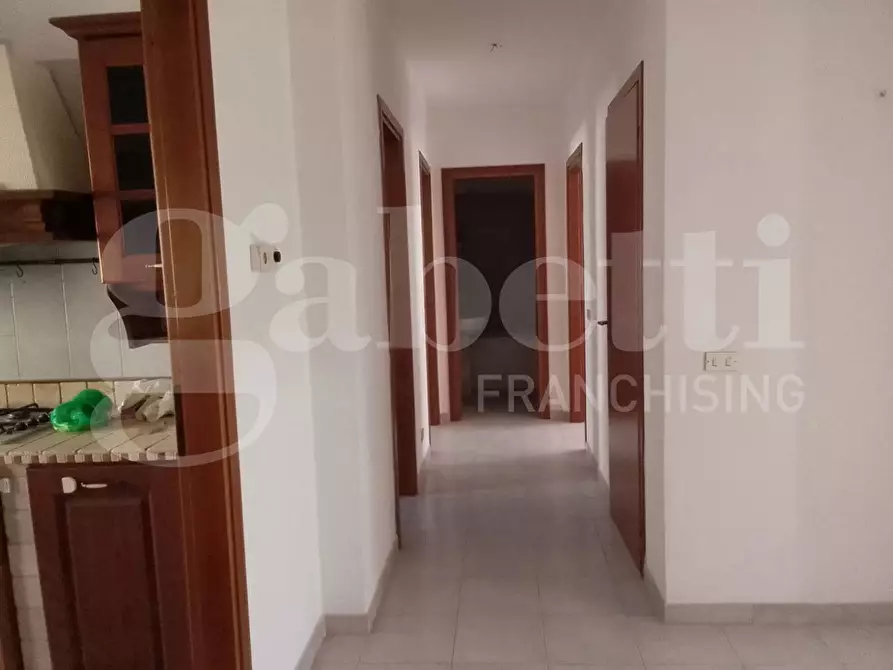 Immagine 13 di Appartamento in vendita  in Piazza G.B.TEDESCO, 14 a Taranto