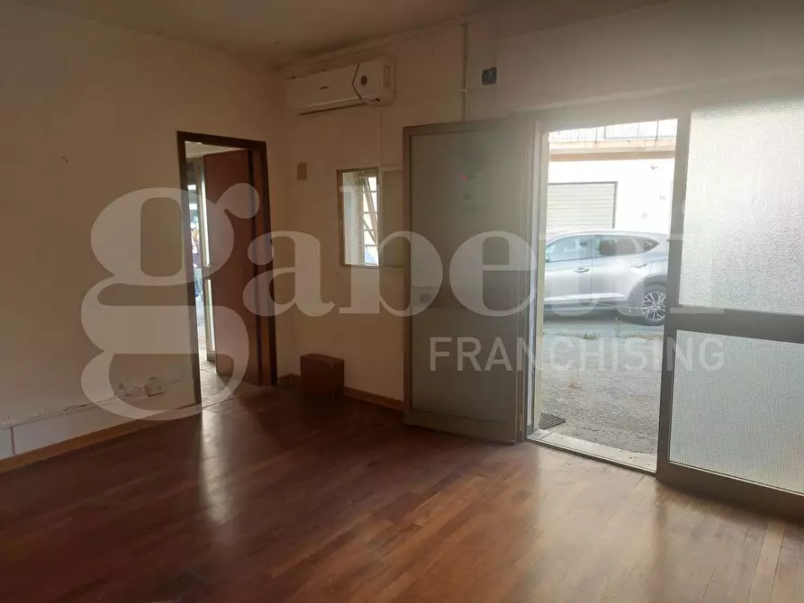 Immagine 14 di Laboratorio in vendita  in Via MOTTOLA D'AMATO, SNC a Catanzaro