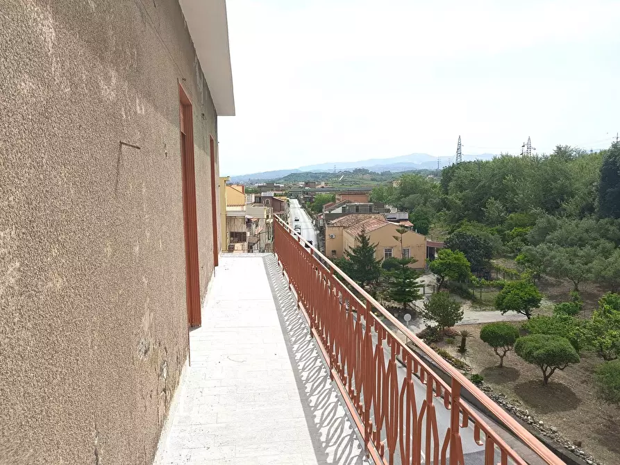 Immagine 10 di Palazzo in affitto  in Via San filippo del mela, Via Corriolo Nazionale, 196 a San Filippo Del Mela