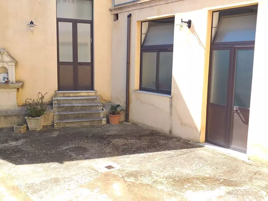 Immagine 41 di Rustico / casale in vendita  in Via R.Margherita, 27 a Messina