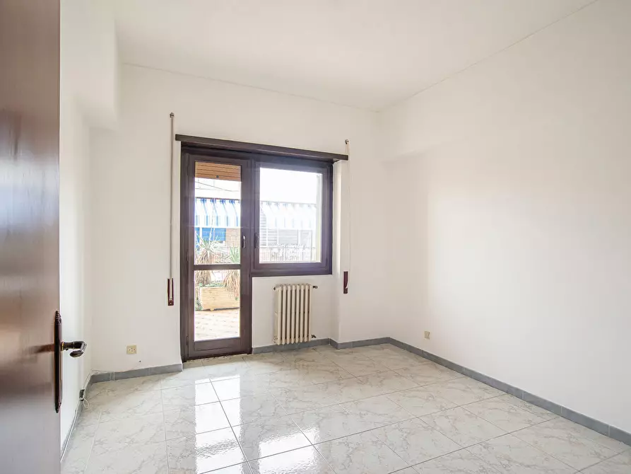Immagine 13 di Attico in vendita  in Via Capo Palinuro, 24 a Roma