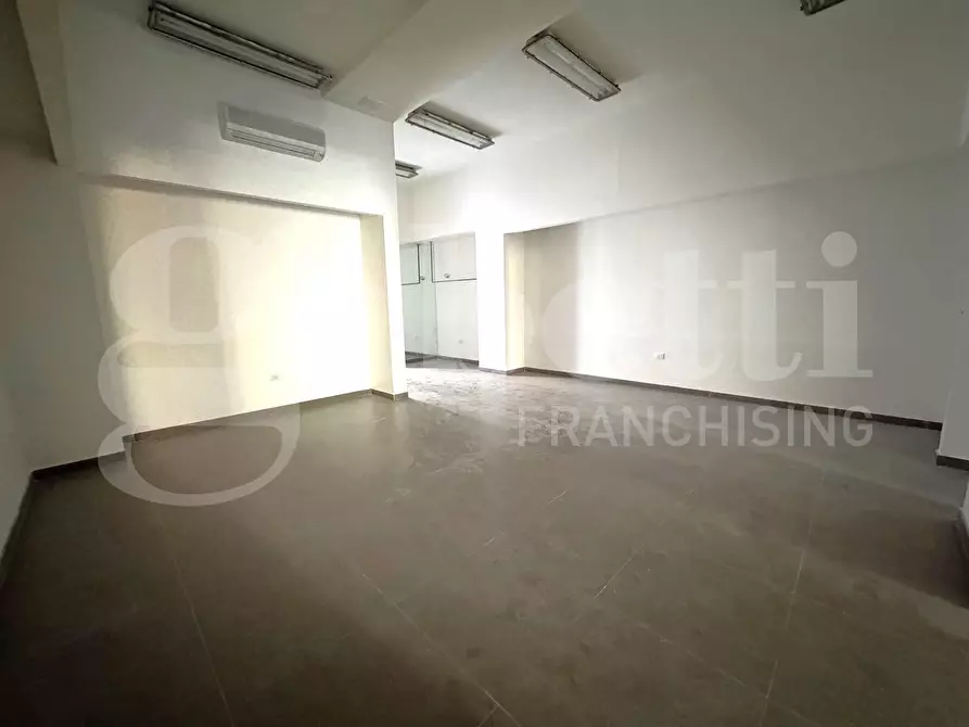 Immagine 8 di Negozio in affitto  in Via Corso Galliano, 24 a Nardo'