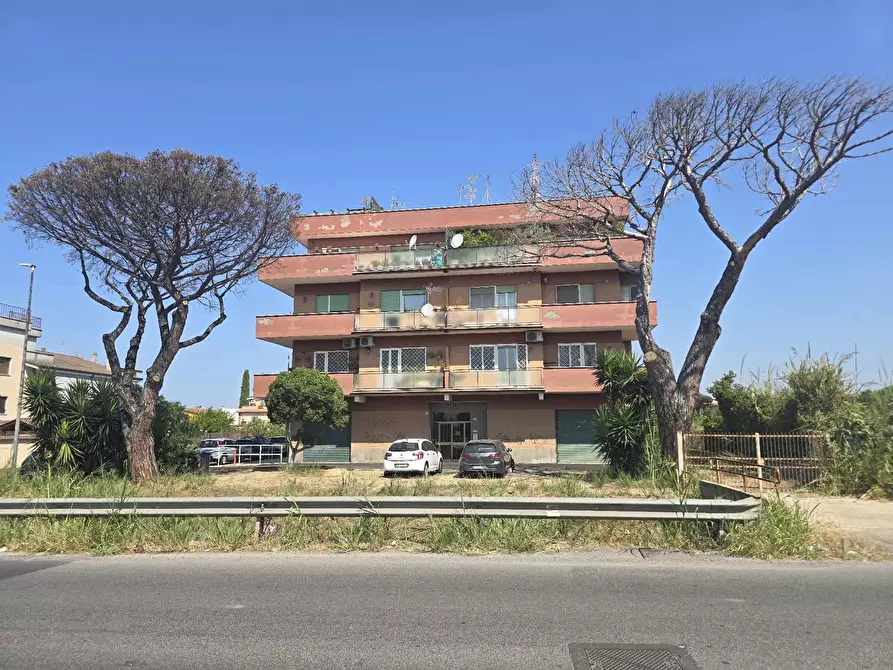 Immagine 25 di Appartamento in vendita  in Via di Macchia Palocco, 10 a Roma