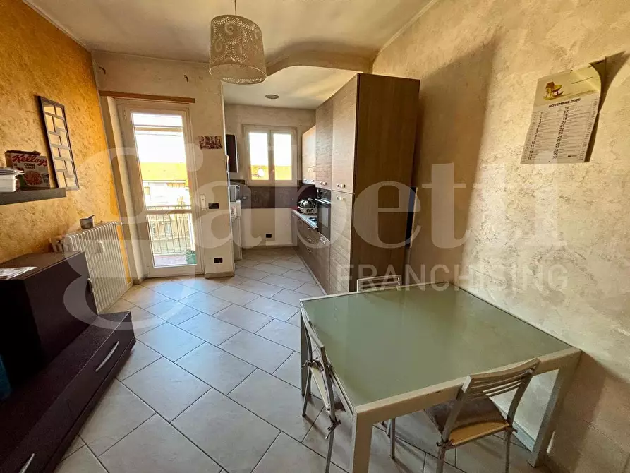 Immagine 2 di Appartamento in vendita  in Via Alba a Rivalta Di Torino