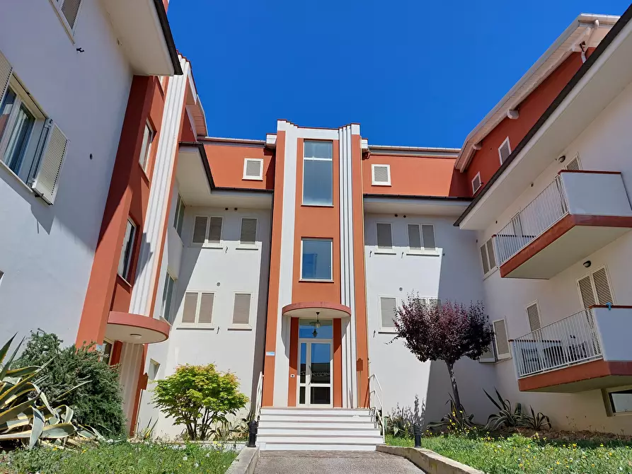 Immagine 1 di Appartamento in vendita  in Via provinciale Fontanelle, 6A a Tortoreto