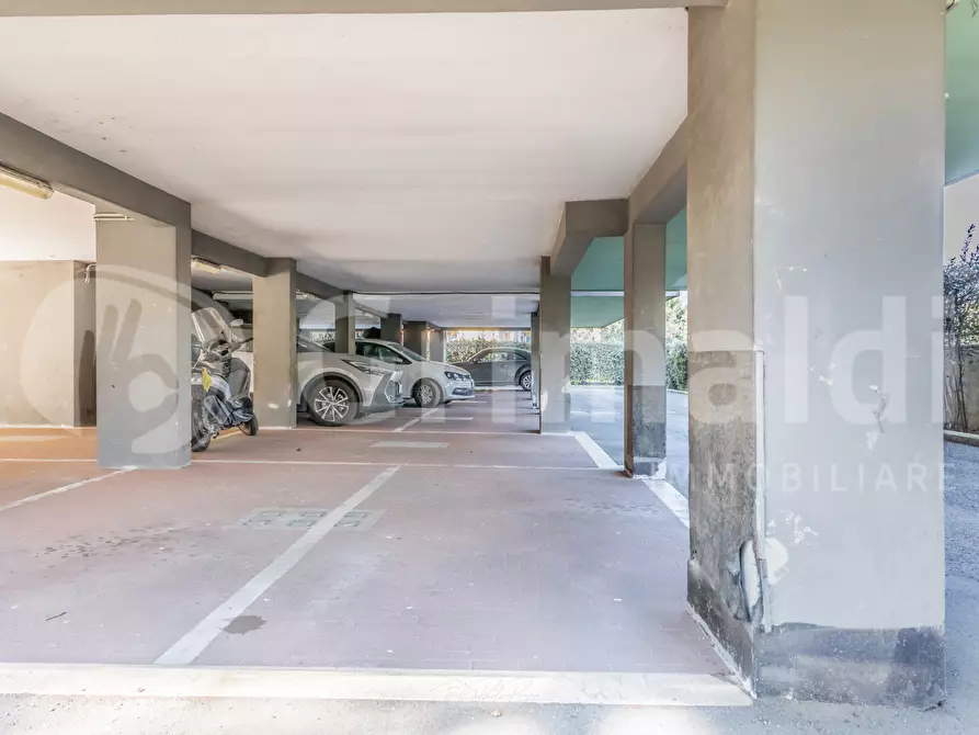 Immagine 31 di Appartamento in vendita  in Via Verolengo, 1 a Roma