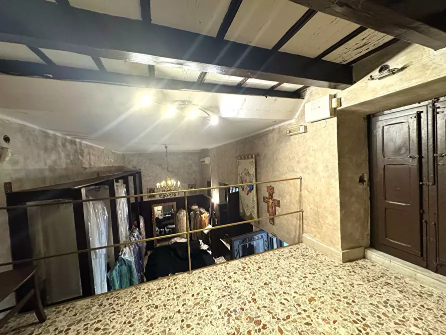 Immagine 8 di Negozio in affitto  in Piazza Meli, 5 a Palermo